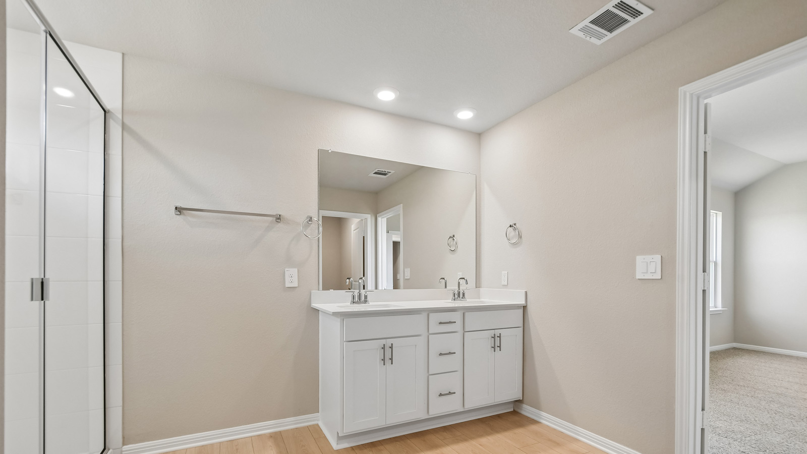 Lakeway En Suite Bathroom with Double Vanity & Walk-in Shower