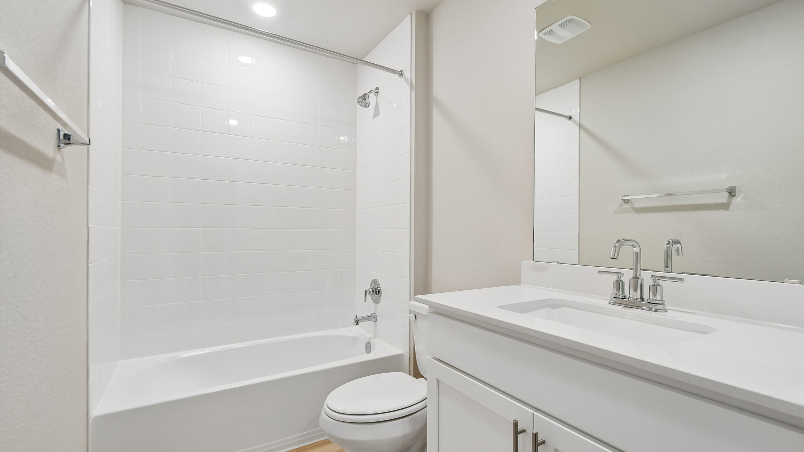 Lakeway Bathroom 2