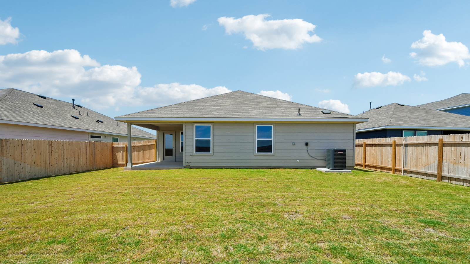 Lakeway Floorplan Back Exterior View
