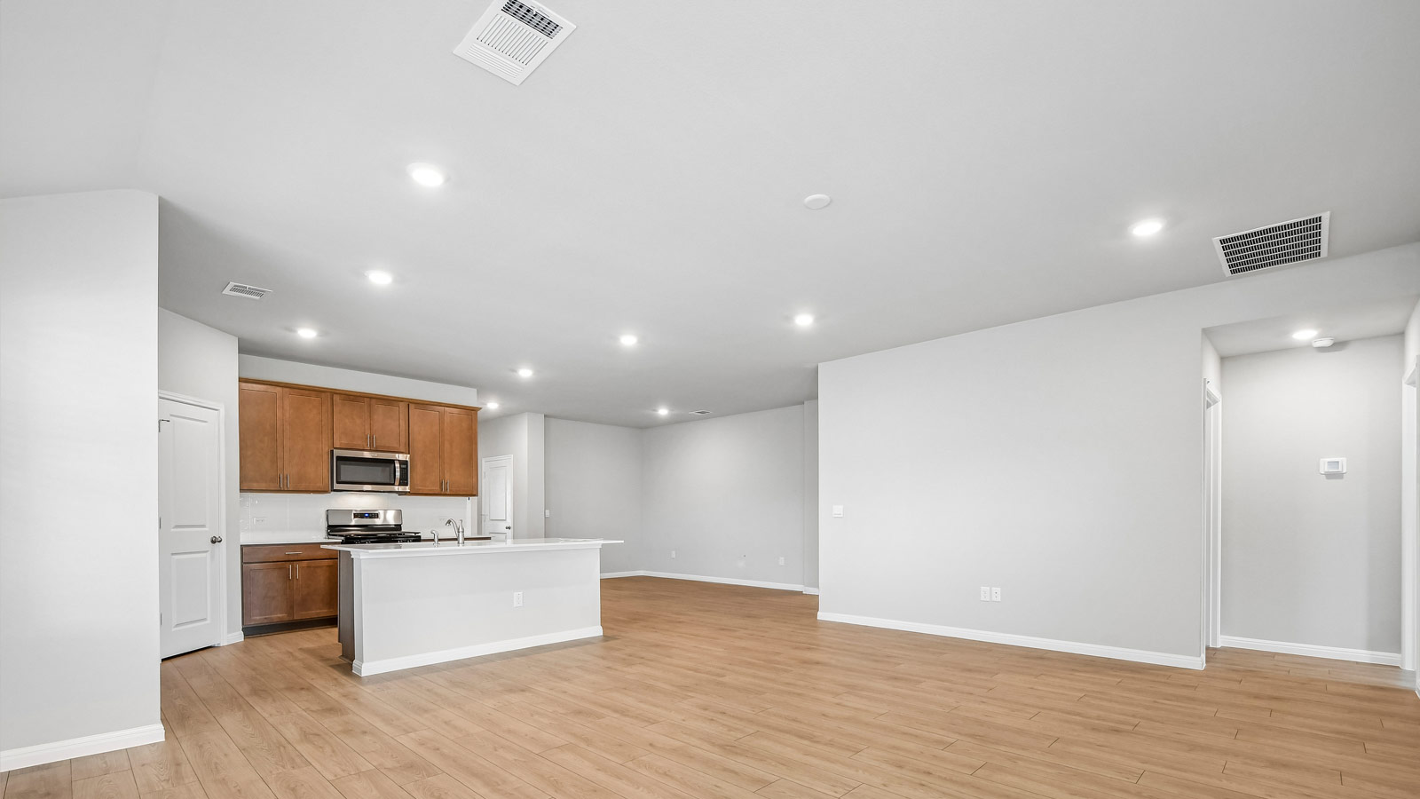 The Lakeway floorplan at Carillon in Manor, TX.