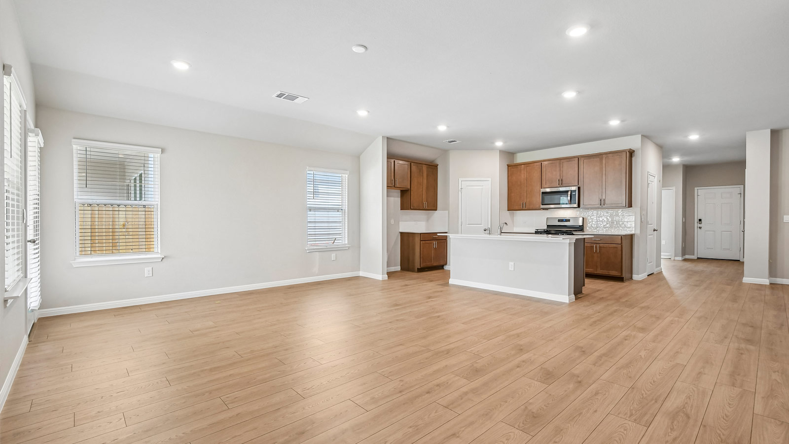 The Lakeway floorplan at Carillon in Manor, TX.