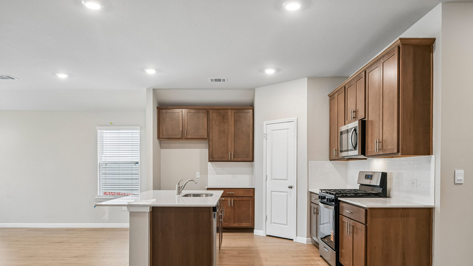 The Lakeway floorplan at Carillon in Manor, TX.