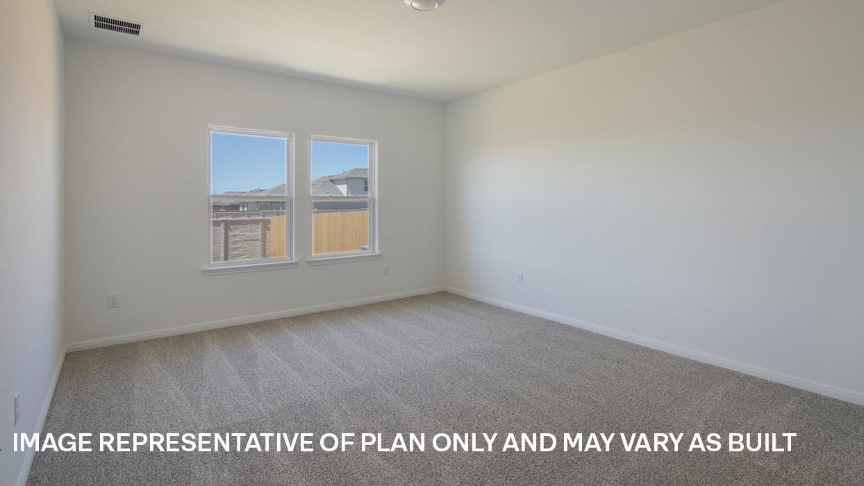 Private main bedroom