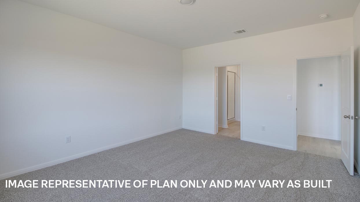 Private main bedroom