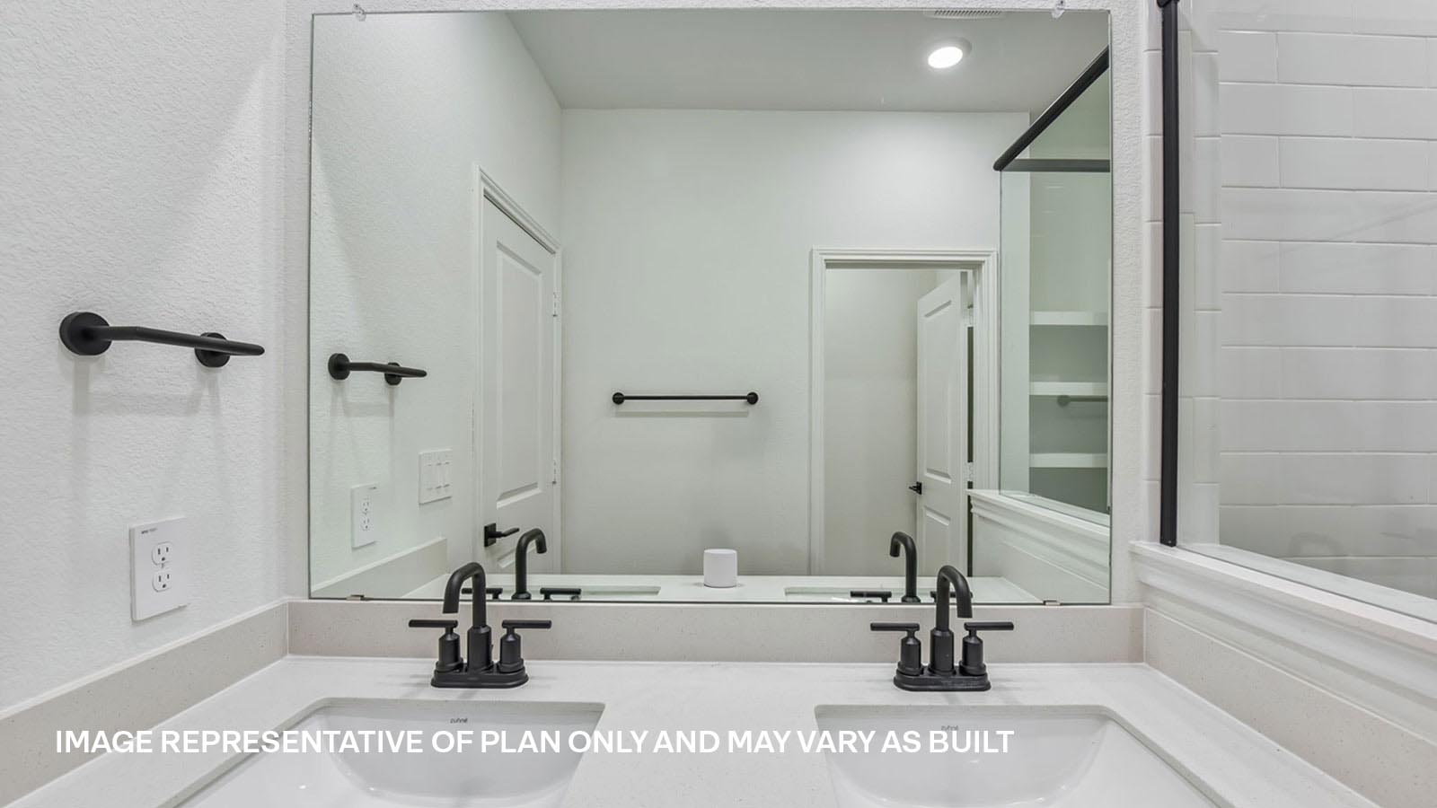 Crosshaven En Suite Bathroom with Double Vanity