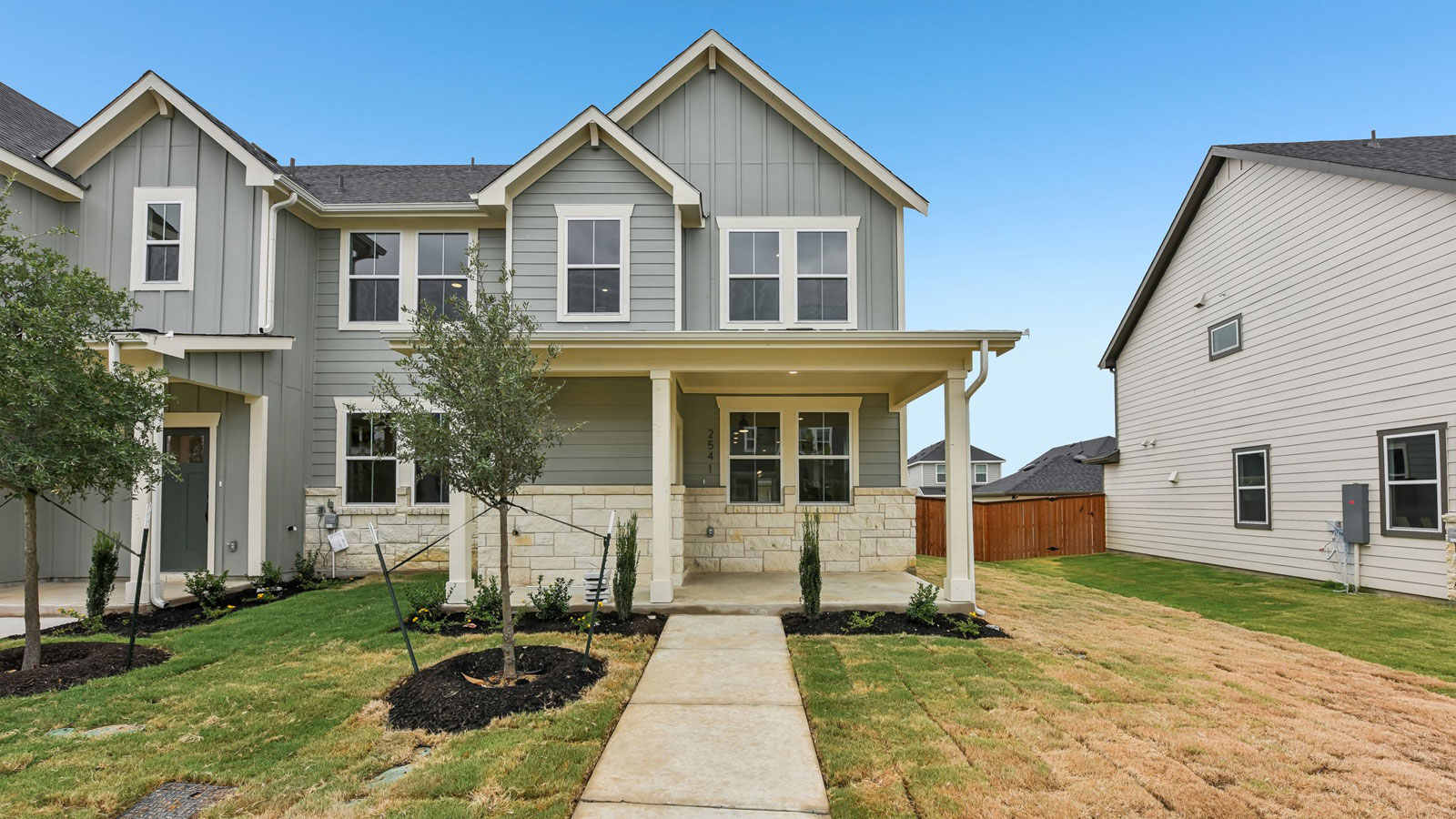 2541 Violet Theo Lane exterior