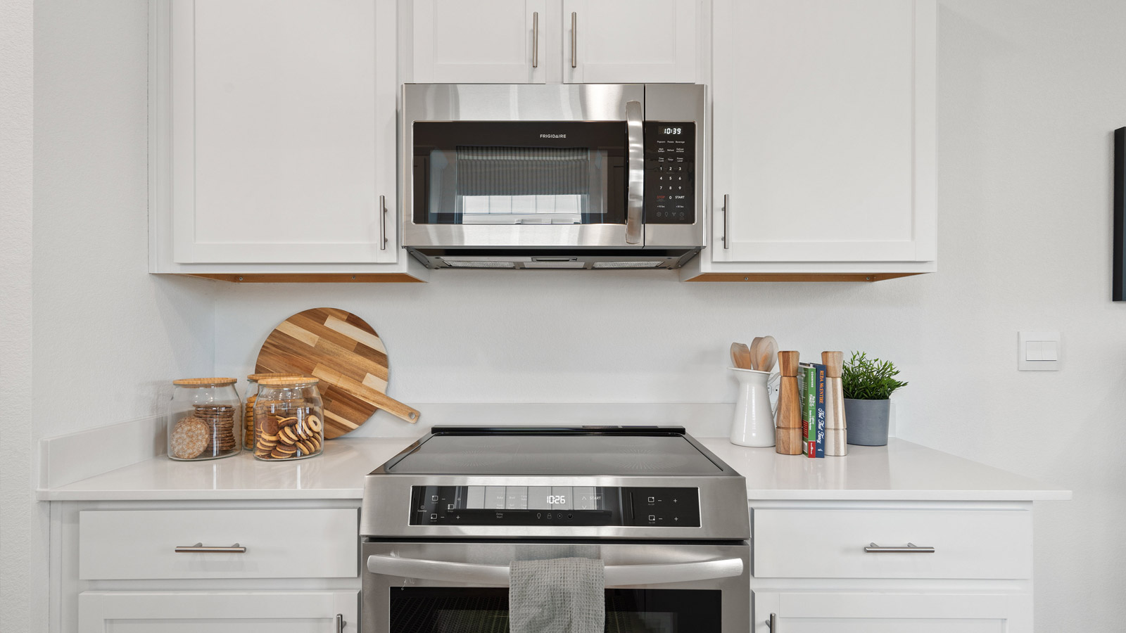 Kitchen counter tops.