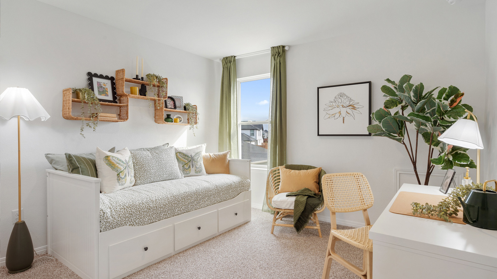 Second bedroom with window.