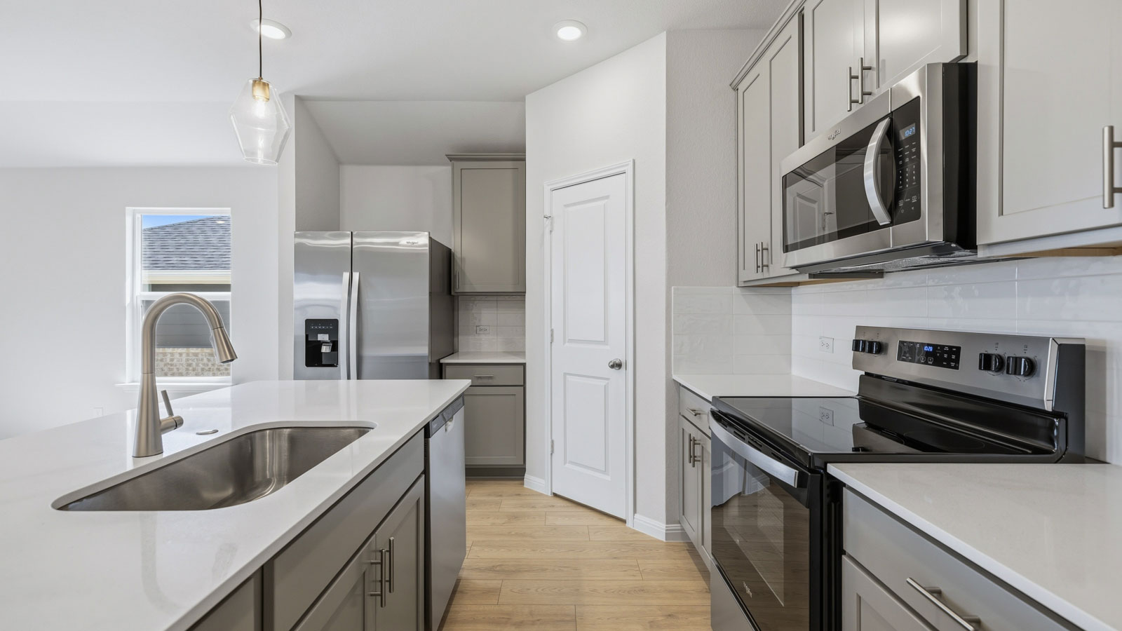 Elgin Modern Kitchen with Island