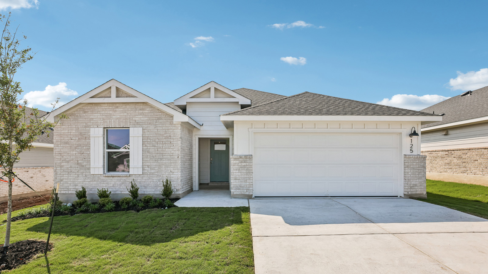 Front exterior shot of 125 Southridge Trail at Thunder Rock in Marble Falls, TX.