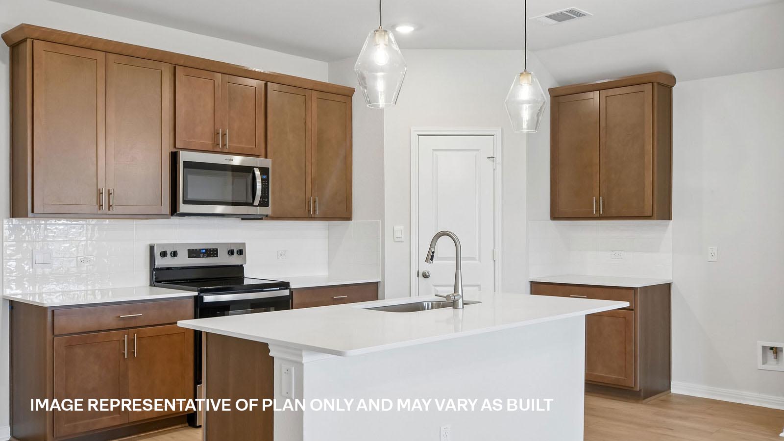 Irvine Modern Kitchen with Island