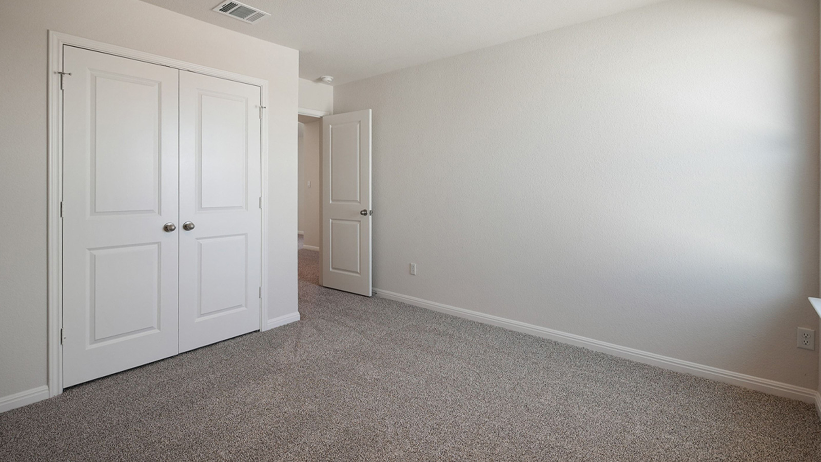 Fourth bedroom