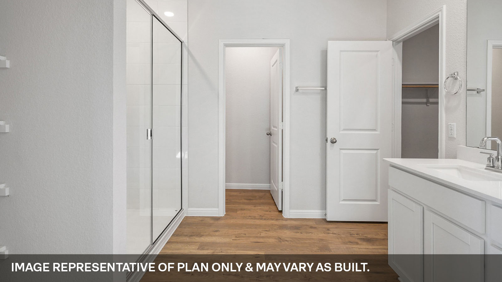 Thunder Rock Quincy Bath 1