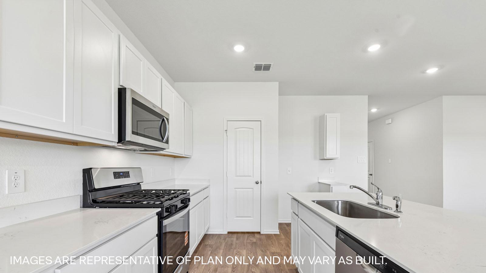 Naples Modern Kitchen with Island