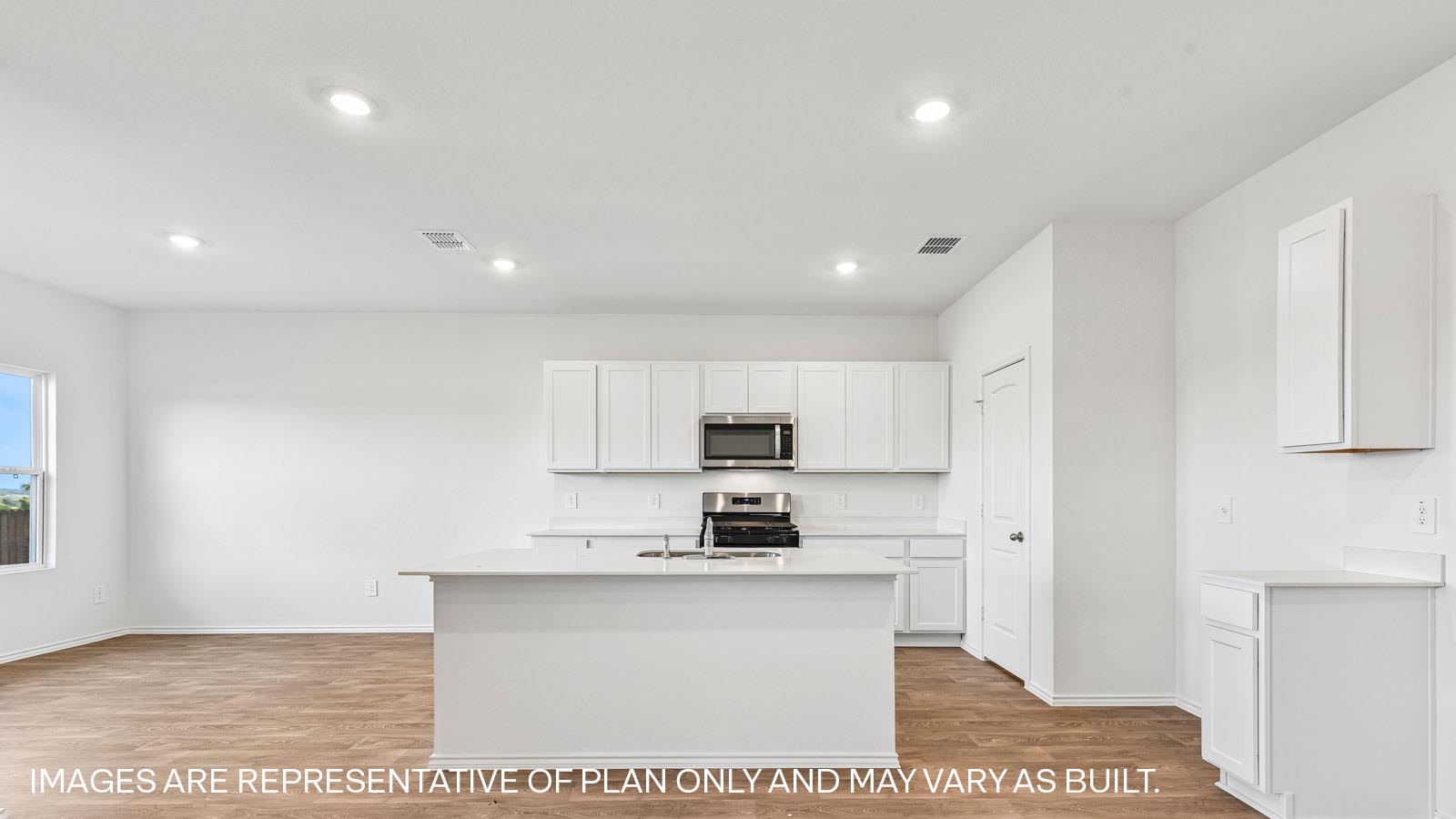 Naples Modern Kitchen with Island