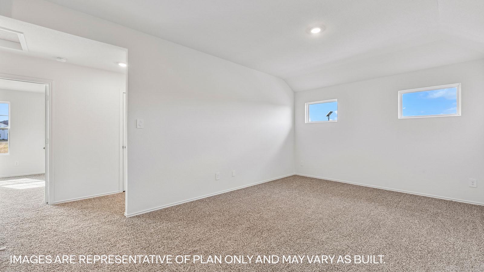 Naples Spacious Game Room