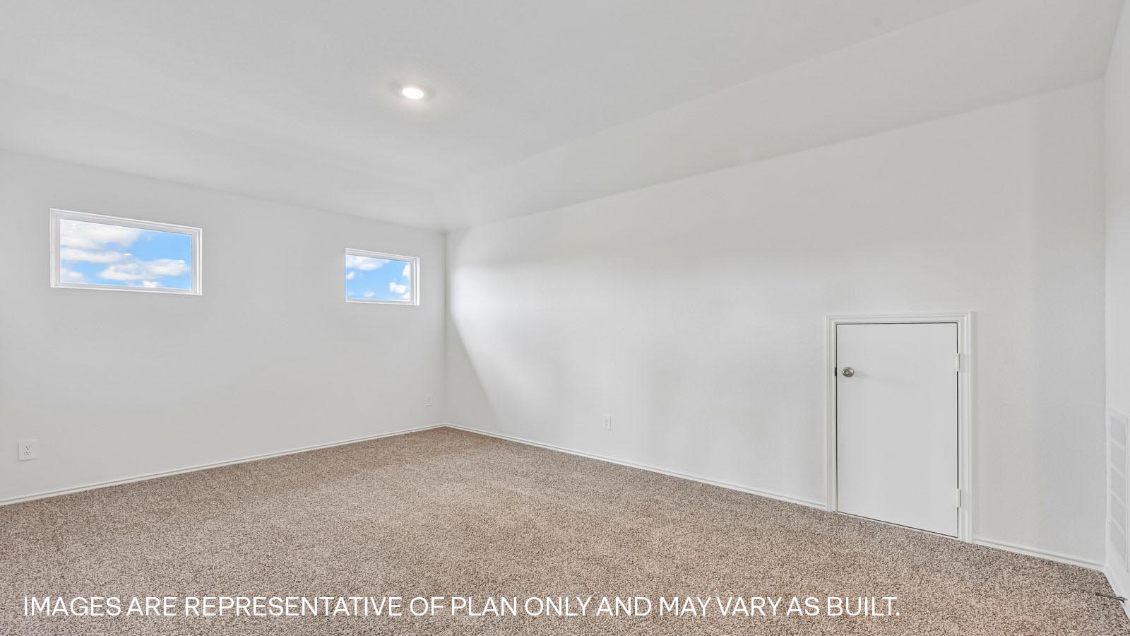 Naples Spacious Game Room