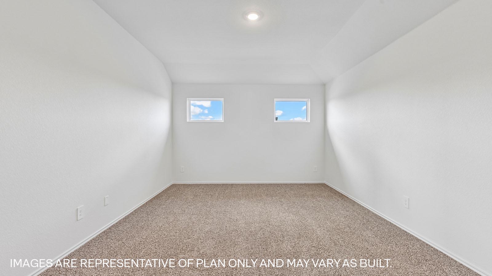Naples Spacious Game Room