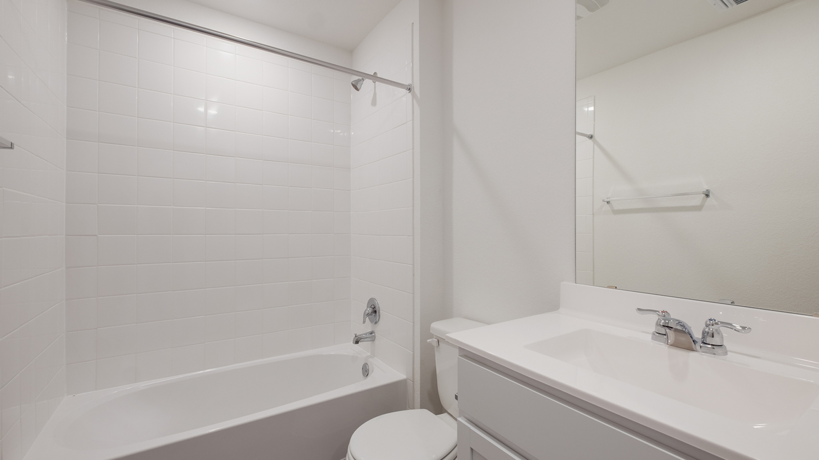 Secondary bathroom located upstairs with bathtub.