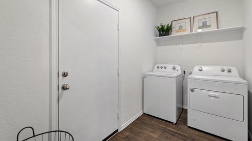 X30F Florence laundry room gallery image – Wayside in Uhland TX