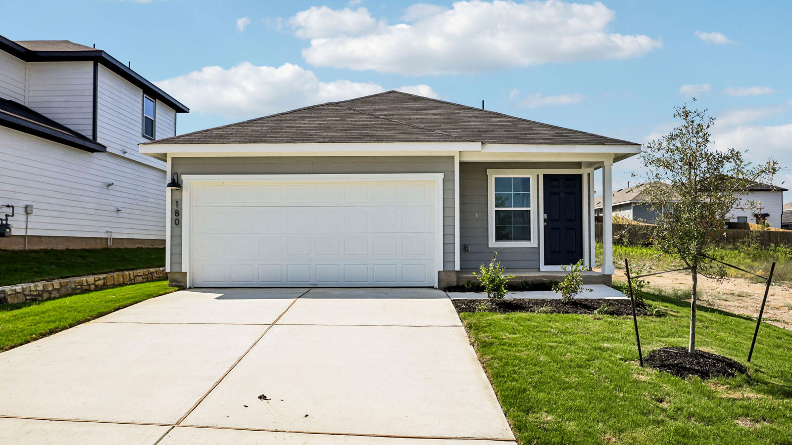 180 Arnold Loop exterior