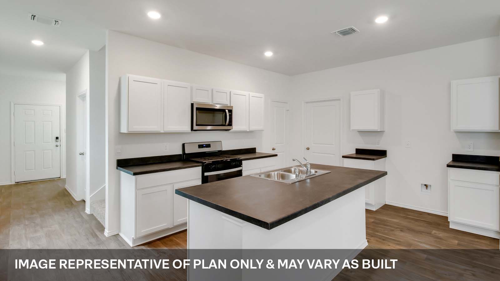 Hanna Kitchen with Island