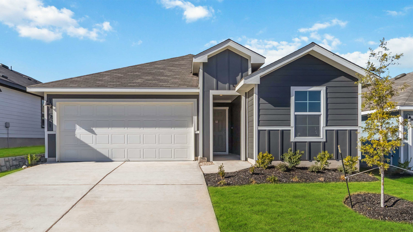 Easton Plan, Uhland, TX, Wayside By D.R. Horton, 4 bed, 2 bath, 2-car garage, 1 story street view