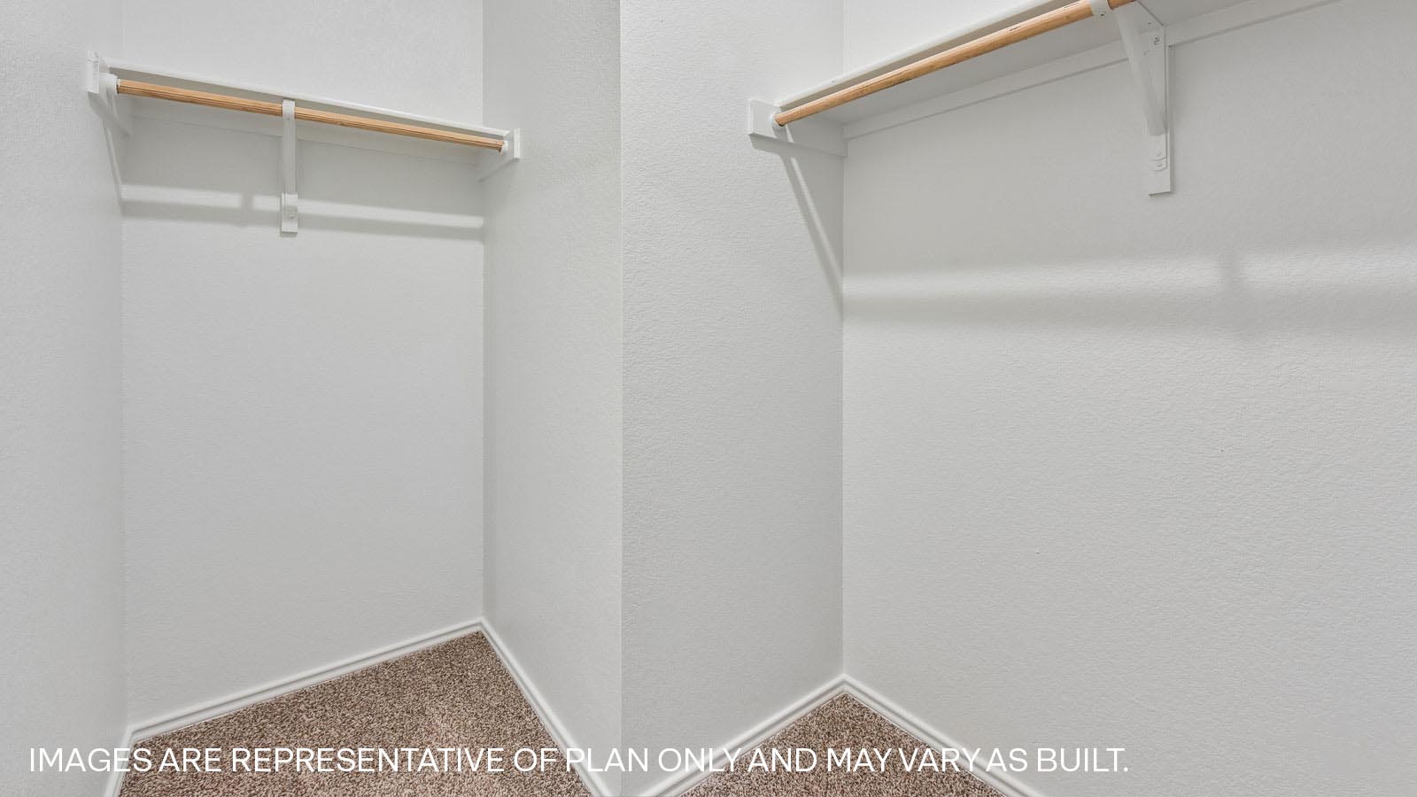 Sarah Walk-in Closet
