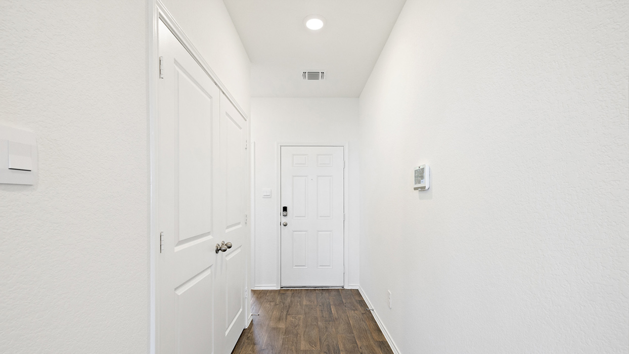 0995 The Sarah Entryway