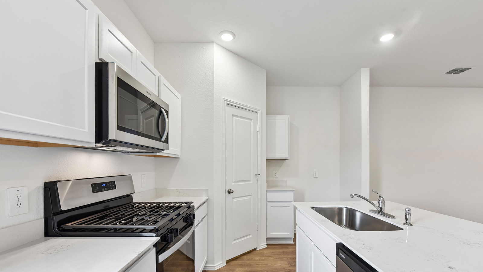 Allison Modern Kitchen with Island