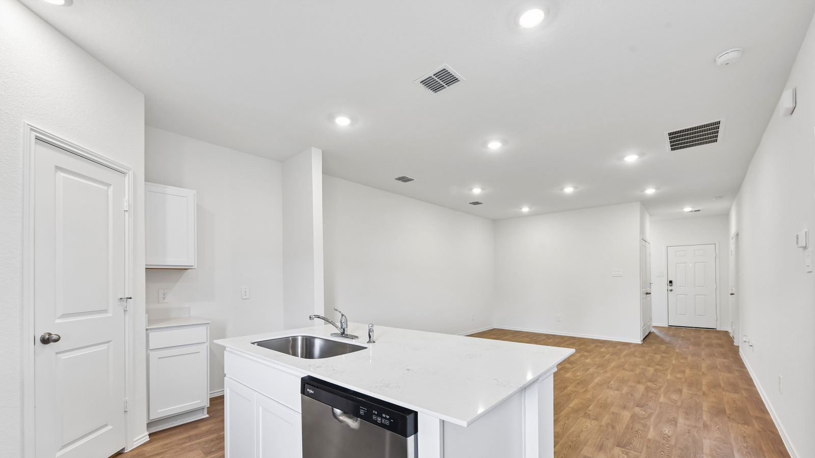 Allison Modern Kitchen with Island