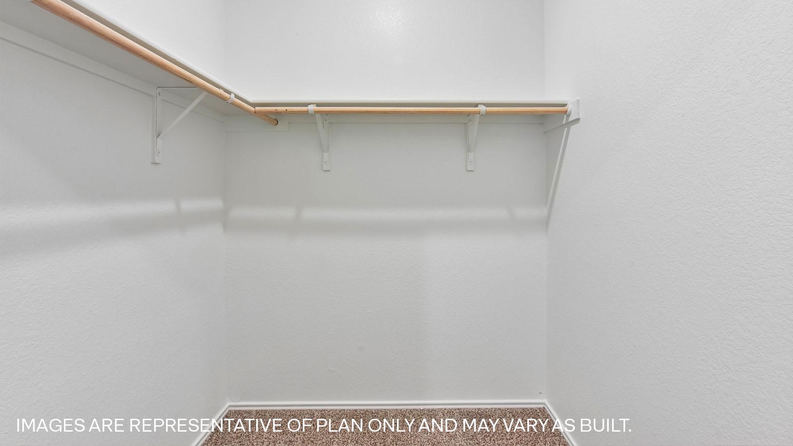 Allison Walk-in Closet