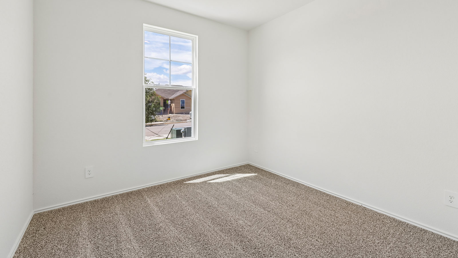 Maddie Bedroom 2 with Carpet