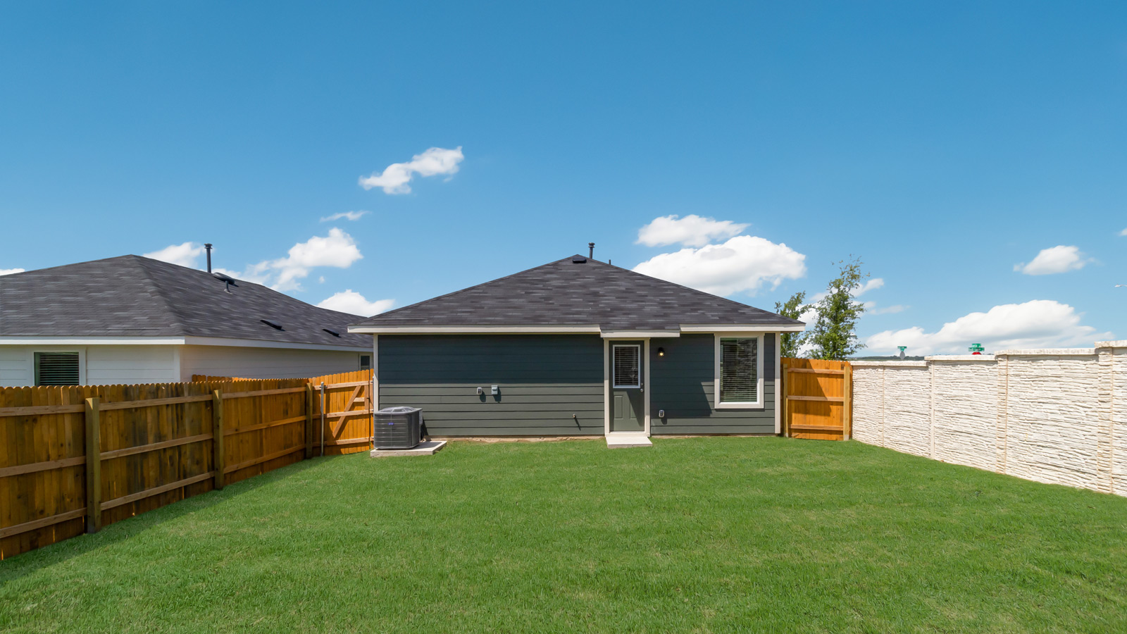 Back Patio - The Atlanta Plan - Wayside Presented By D.R. Horton in Uhland Texas