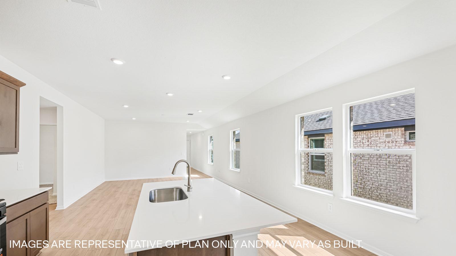 Diana Modern Kitchen with Island