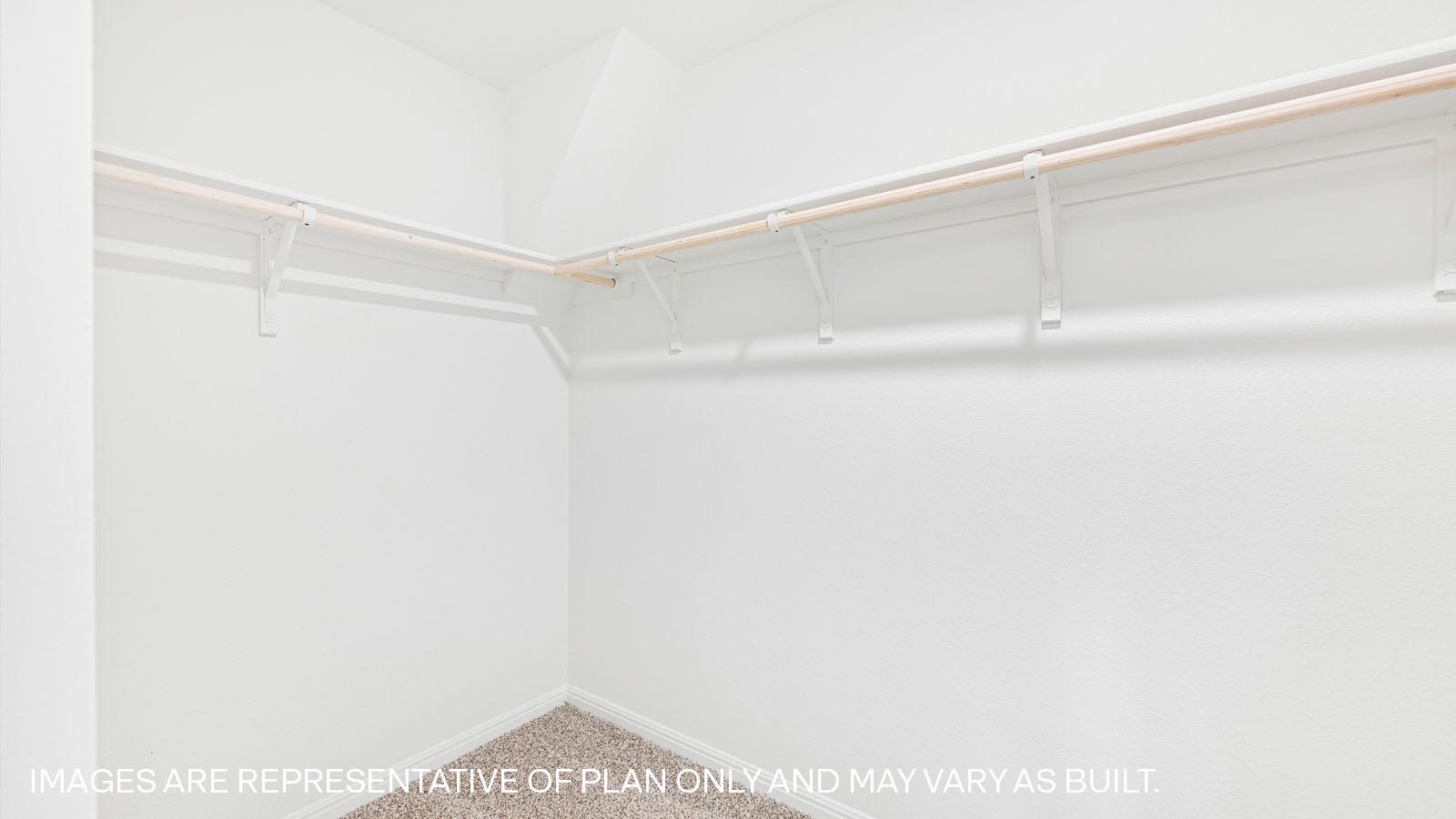 Diana Walk-in Closet