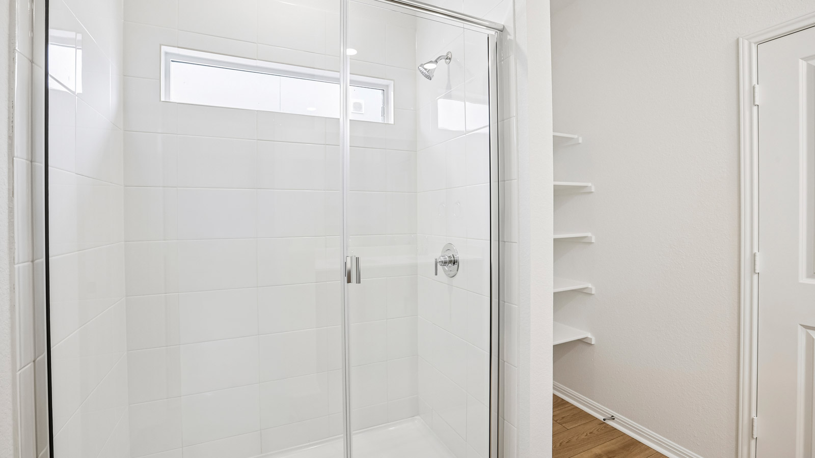 Hanna En Suite Bathroom