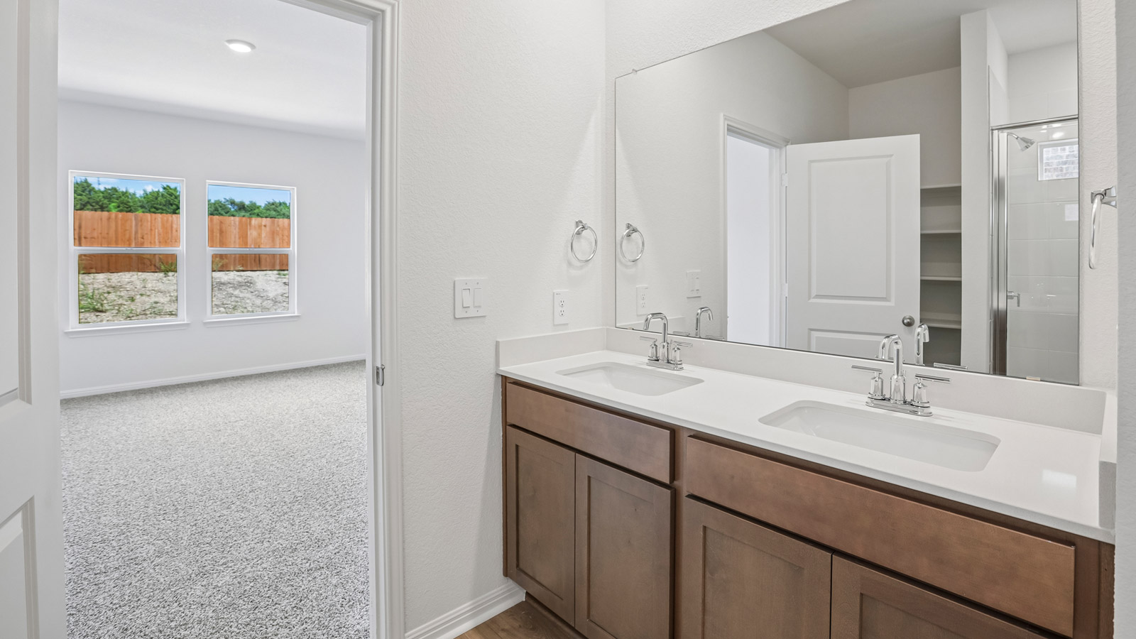Hanna En Suite Bathroom with Double Vanity