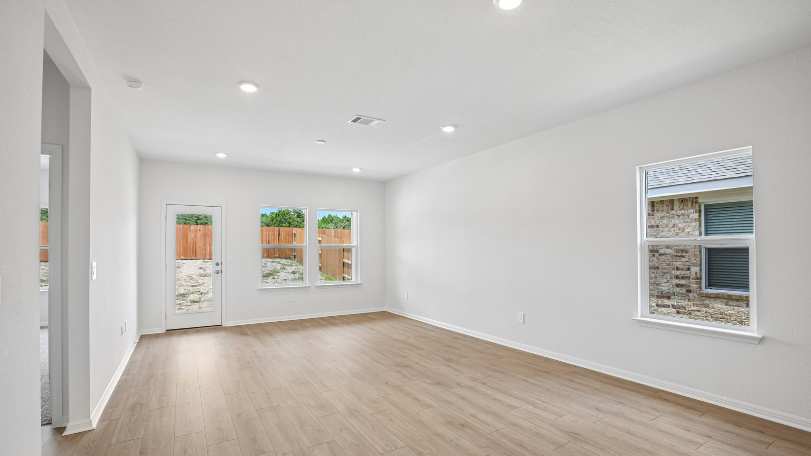 Hanna Open Concept Livingroom