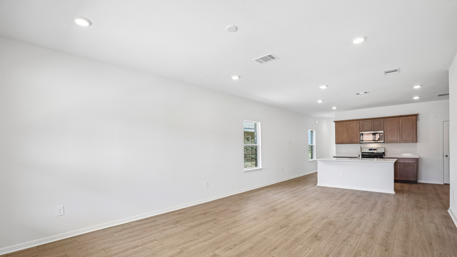 Hanna Open Concept Livingroom
