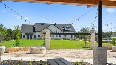 Amenity center at Bar W Ranch.