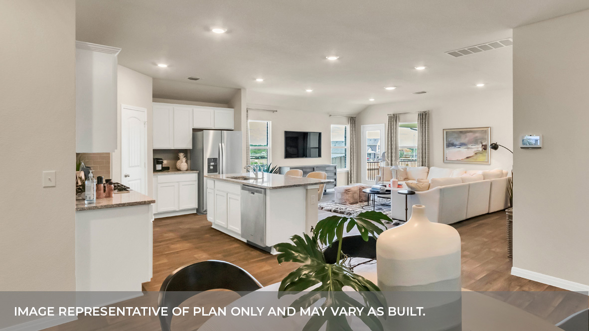 Lakeway Beautiful Kitchen with Island
