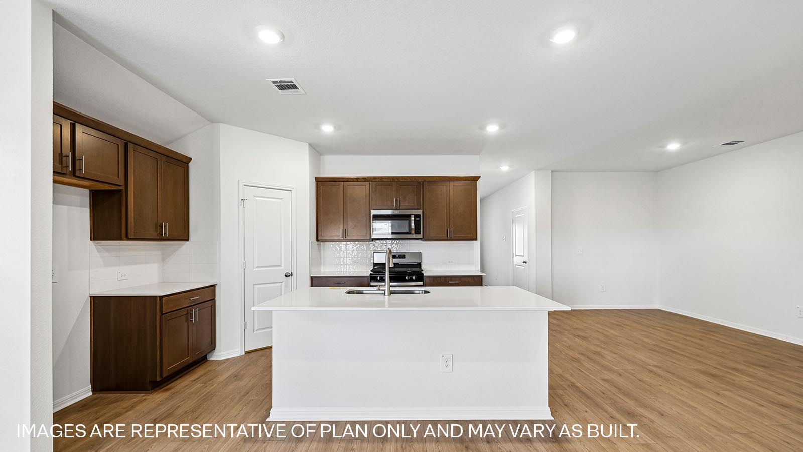 Lakeway Modern Kitchen with Island