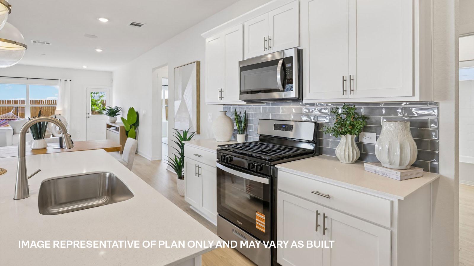 RedwoodII Modern Kitchen with Island