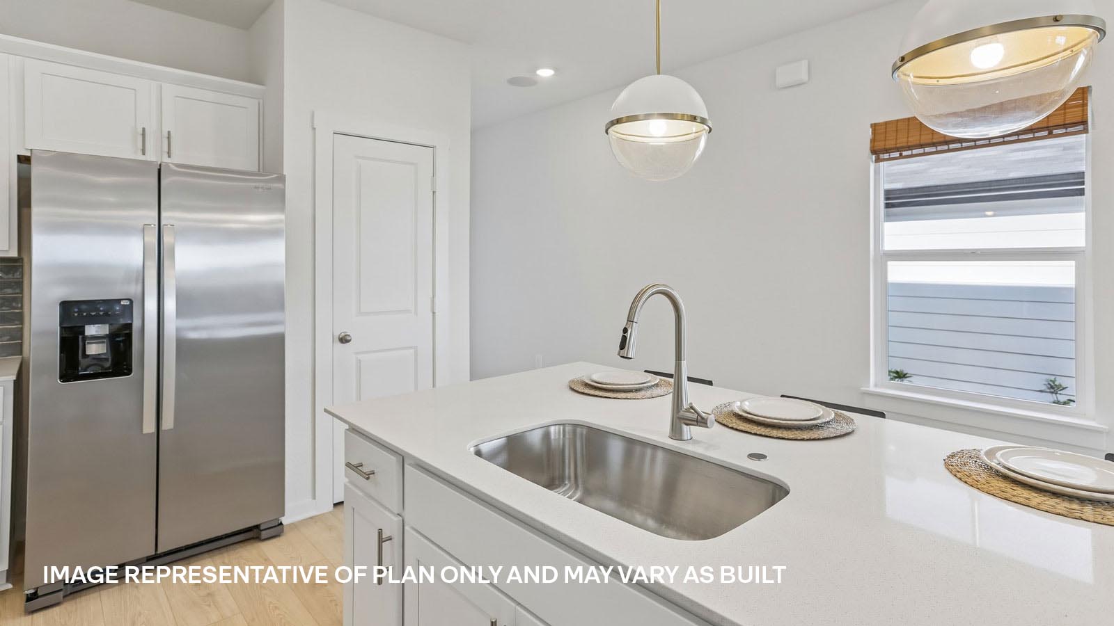 RedwoodII Modern Kitchen with Island