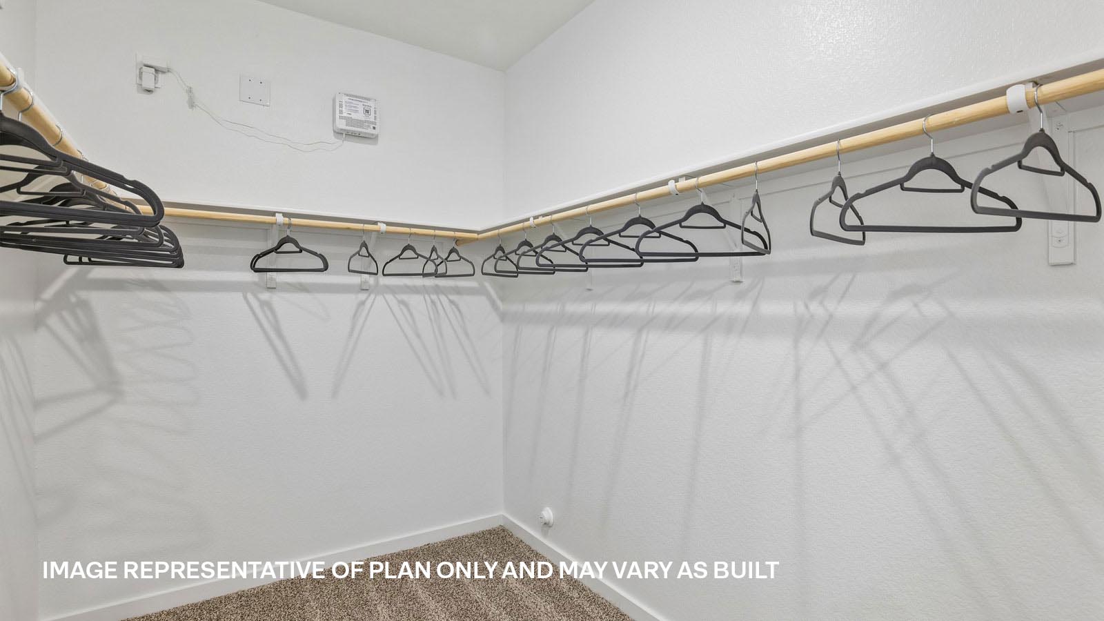 RedwoodII Primary Walk-in Closet