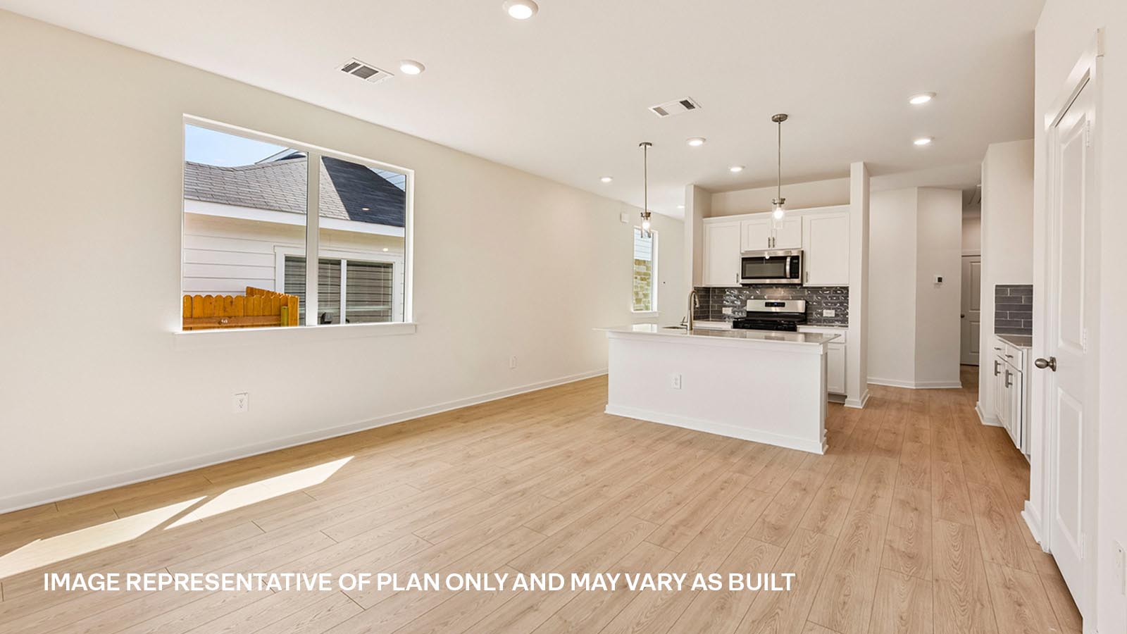 YellowstoneII Modern Kitchen with Island