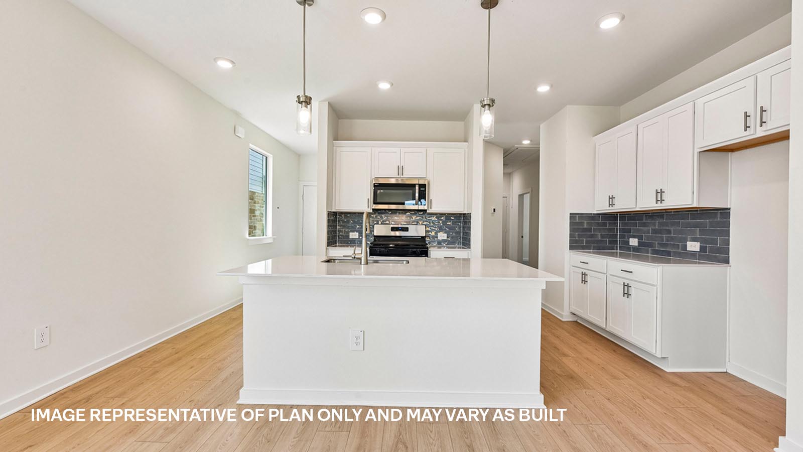 YellowstoneII Modern Kitchen with Island