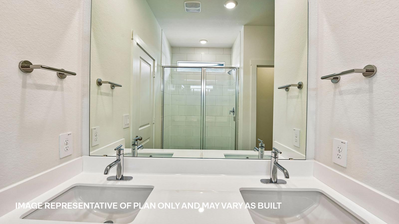 YellowstoneII En Suite Bathroom with Double Vanity