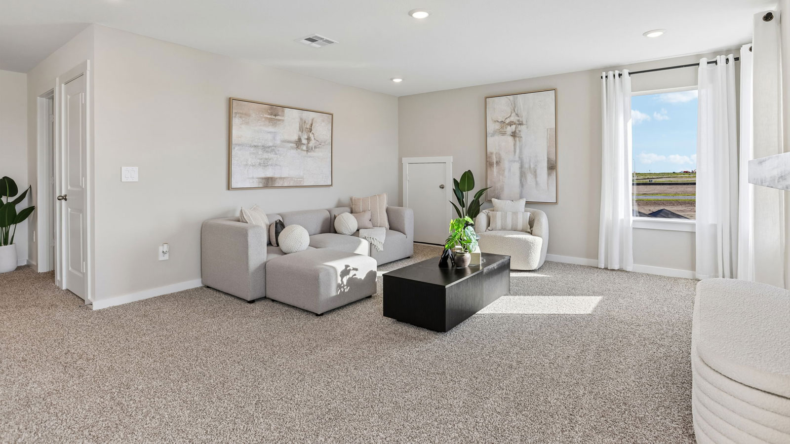 New homes at Frontier in Mustang Ridge, TX.